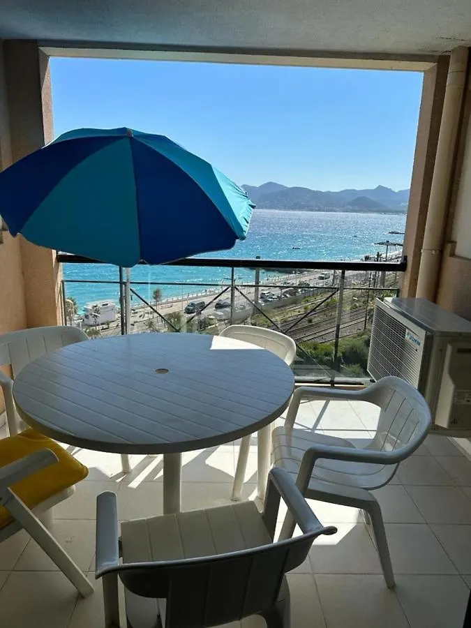 Апартаменты Splendid Sea View - 2 Comfy Rooms - Swimming Pools Канны