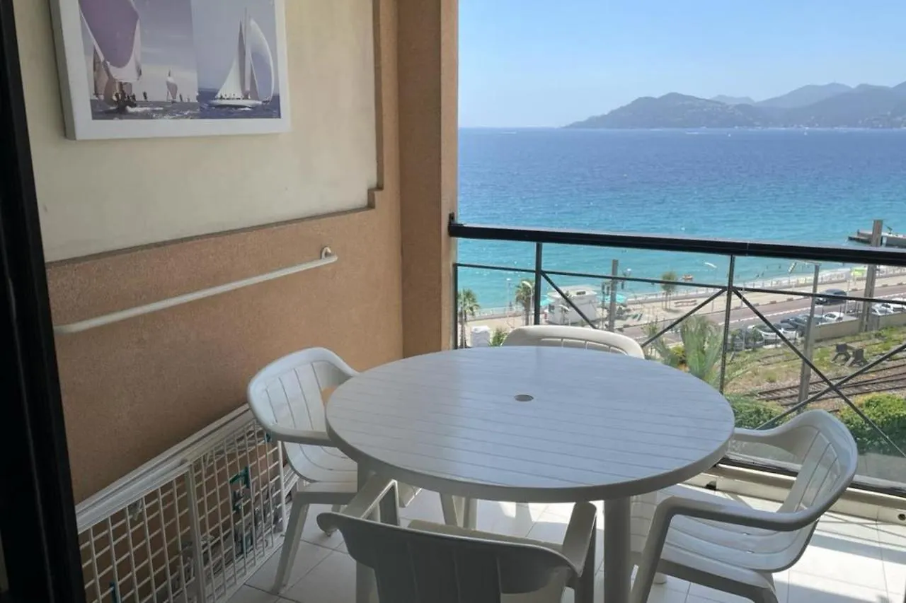 Апартаменты Splendid Sea View - 2 Comfy Rooms - Swimming Pools Канны Франция