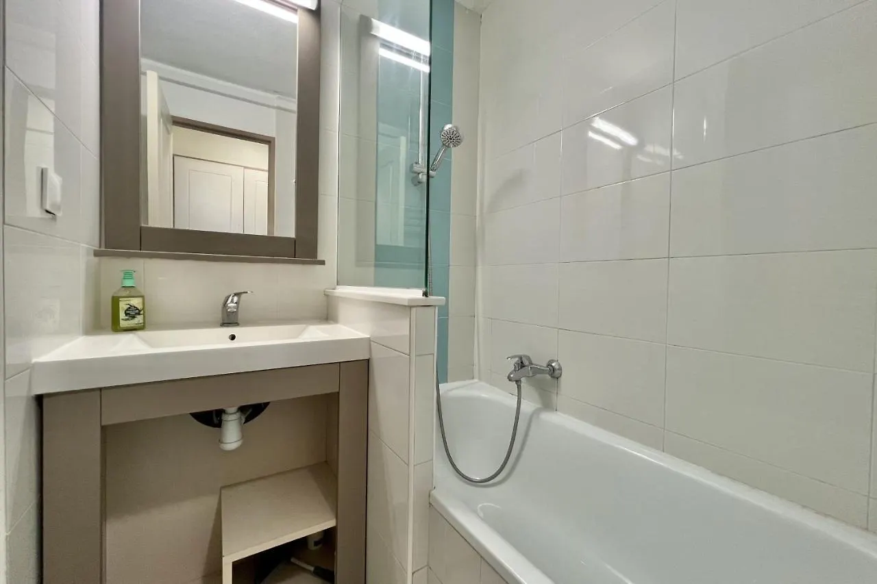 Splendid Sea View - 2 Comfy Rooms - Swimming Pools Cannes Apartment