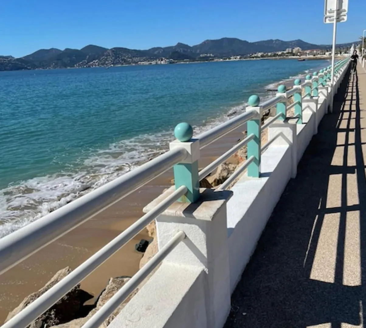 Splendid Sea View - 2 Comfy Rooms - Swimming Pools Cannes