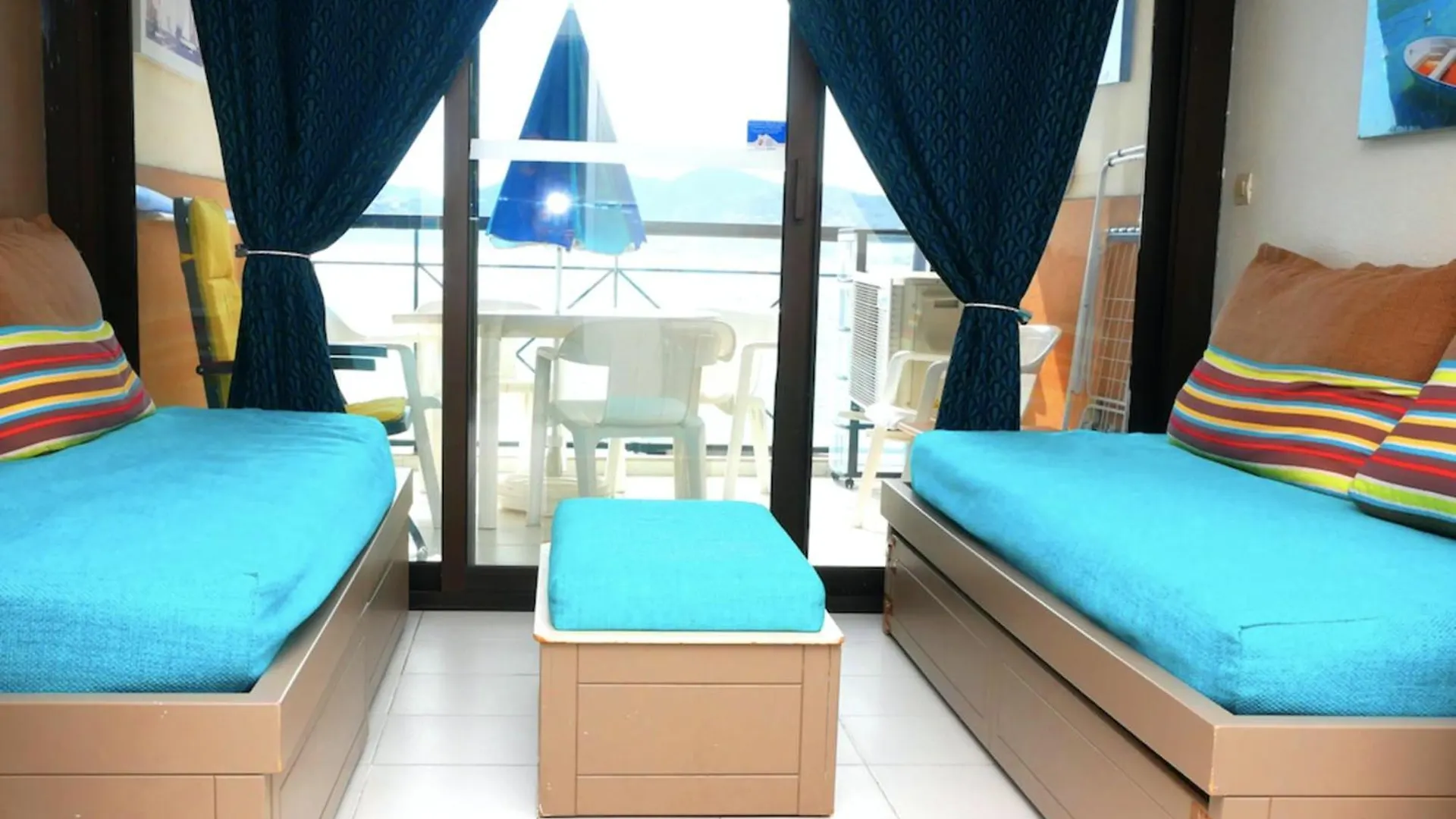 Splendid Sea View - 2 Comfy Rooms - Swimming Pools Cannes 0*,  France